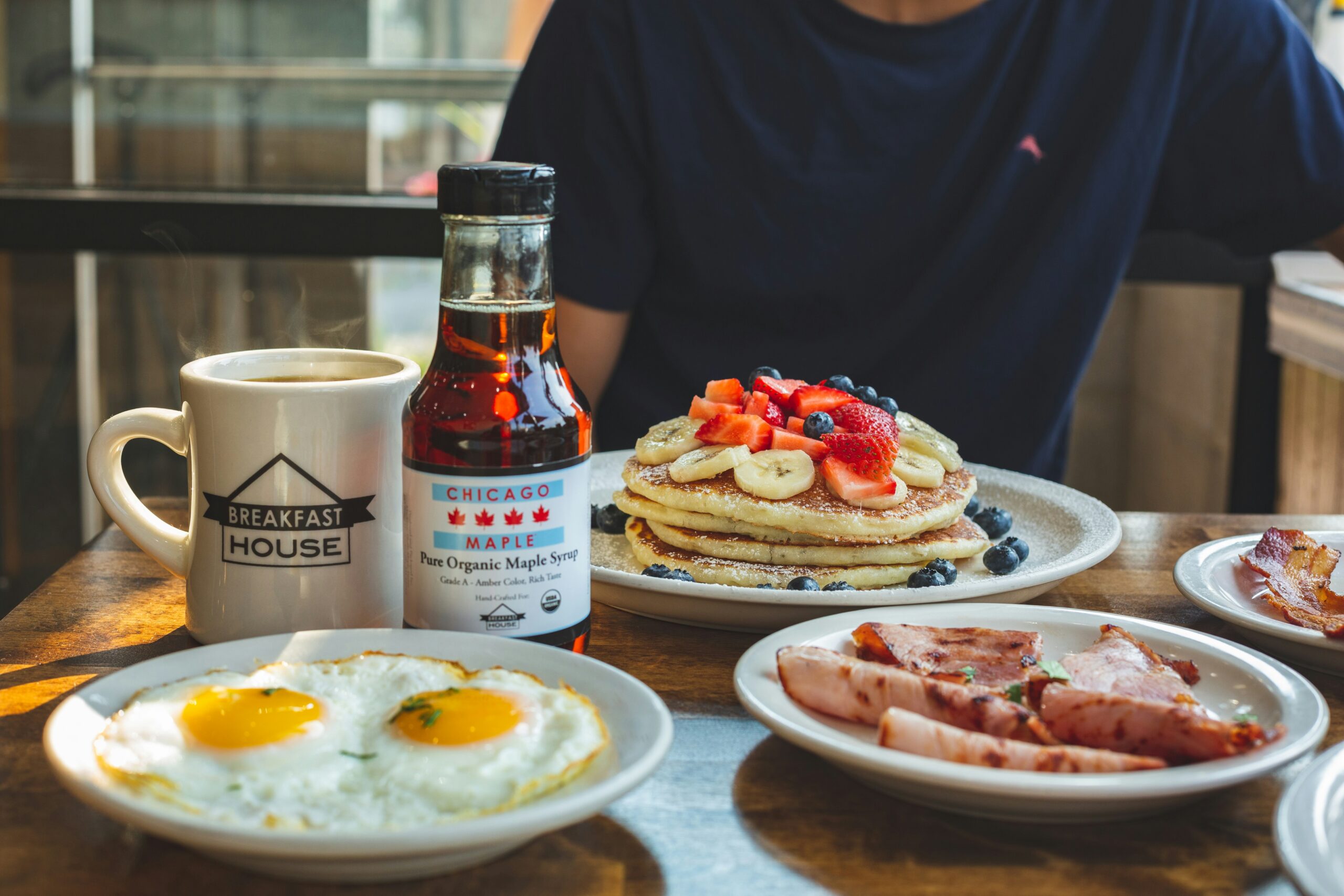 pancake, bacon, sunny side up, egg, telur ceplok, maple syrup