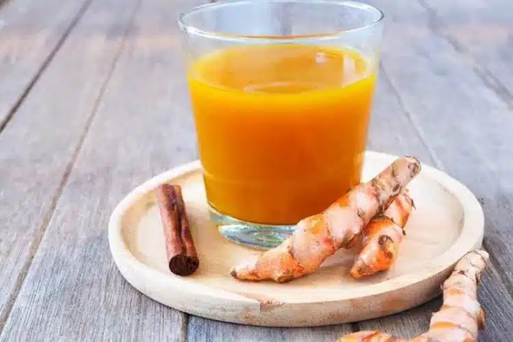 sinom, young tamarind leaf